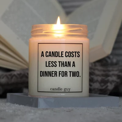 Light it up: The quote candle "A candle costs less" creates cozy vibes, intense fragrance and deep meaning – all in one flame.