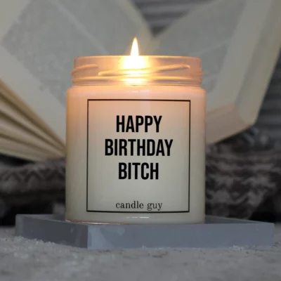 Light it up: The quote candle "Happy Birthday Bitch" creates cozy vibes, intense fragrance and deep meaning – all in one flame.