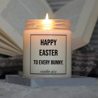 Light it up: The quote candle "Happy Easter to every bunny." creates cozy vibes, intense fragrance and deep meaning – all in one flame.