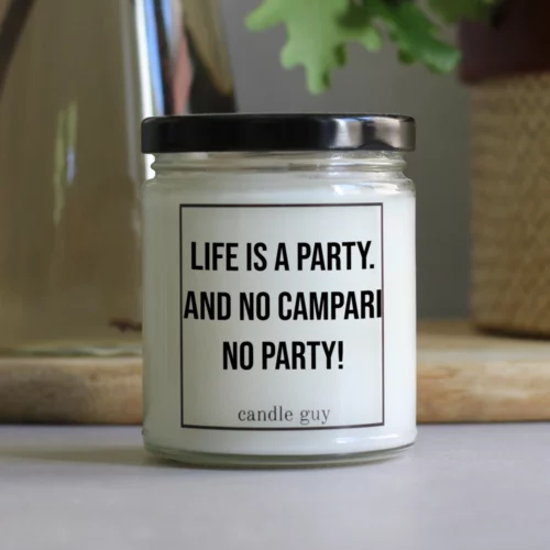 The perfect gift with a message: "Life is a party.And no Campari no party!" – a scented candle that says what you feel.